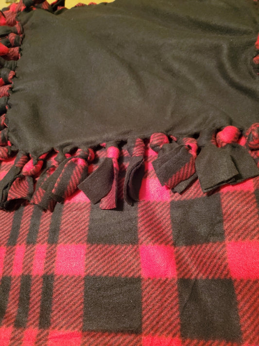 Red Plaid Fleece Tie Blanket